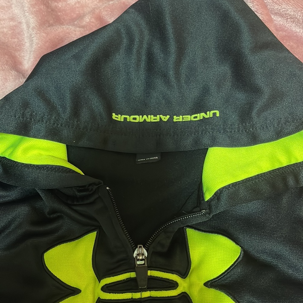 Under armour size 6 hoodie - Picture 3 of 7
